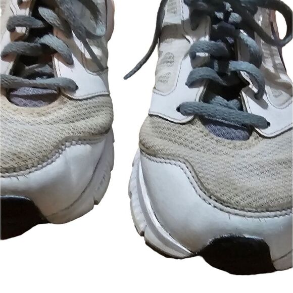 Women's NIKE Downshifter 6 Running Sneakers Shoes Size 8 - Picture 5 of 9